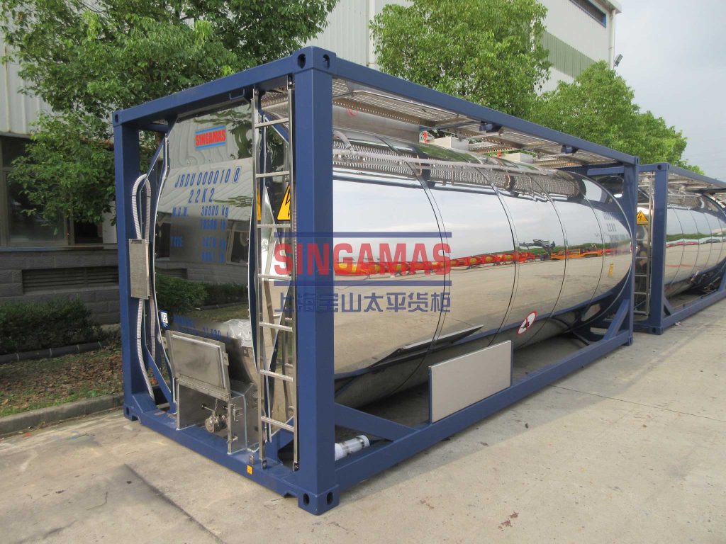 Milk tank with CIP Line+ Spray Ball